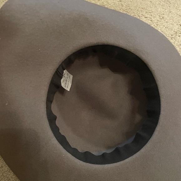 Hat - Picture 3 of 3